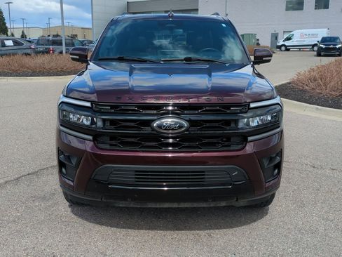 Used 2024 Ford Expedition Max Limited AWD/4WD image 3