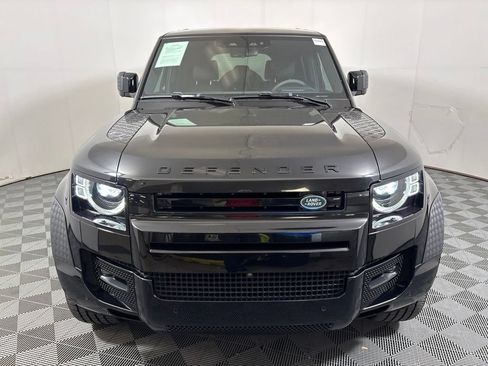 Used 2023 Land Rover Defender 110 V8 AWD/4WD image 3