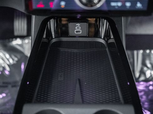 Certified 2025 Ford Mustang Mach-E Premium image 28