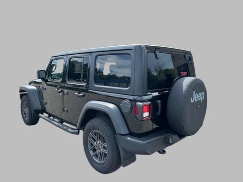 Certified 2025 Jeep Wrangler Unlimited Sport AWD/4WD image 3
