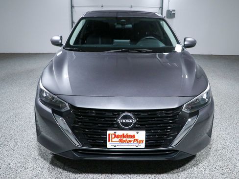 Used 2025 Nissan Sentra SV FWD image 4