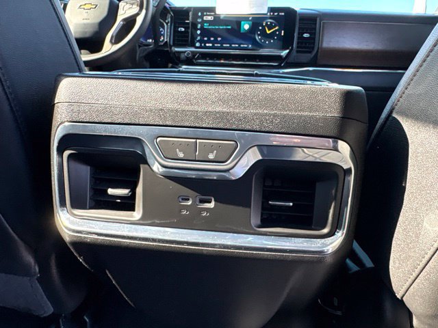 Used 2024 Chevrolet Silverado 2500 High Country w/ High Country Premium Package AWD/4WD image 28