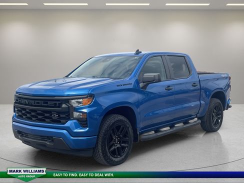 Used 2023 Chevrolet Silverado 1500 Custom w/ LPO, Dark Essentials Package AWD/4WD image 2