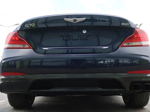 Used 2019 Genesis G70 2.0T Sport RWD image 11
