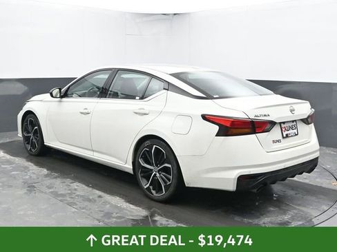Used 2024 Nissan Altima 2.5 SR image 9