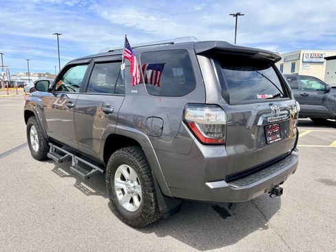 Used 2015 Toyota 4Runner SR5 Premium AWD/4WD image 4