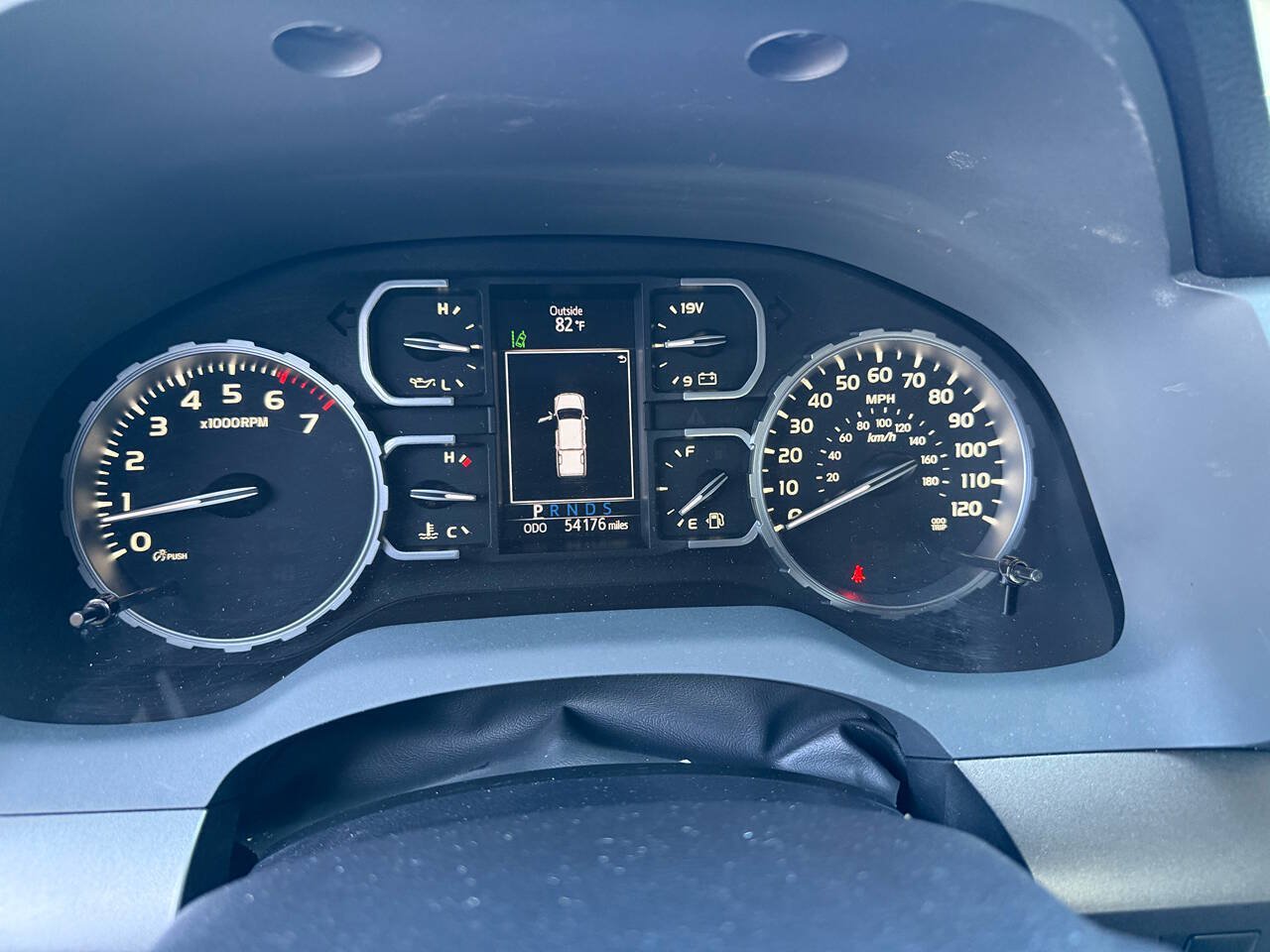 Used 2019 Toyota Tundra SR5 w/ SR5 Upgrade Package AWD/4WD image 19