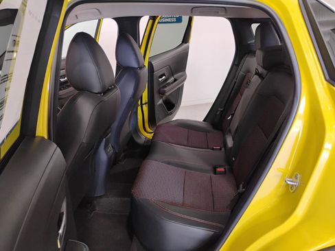 Used 2025 Nissan Kicks SR w/ Illumination Package image 30