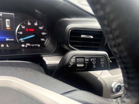 Certified 2022 Ford Explorer XLT w/ Equipment Group 202A image 30