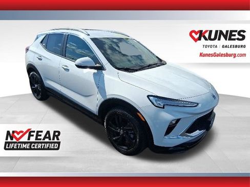 Used 2024 Buick Encore GX Sport Touring FWD image 1
