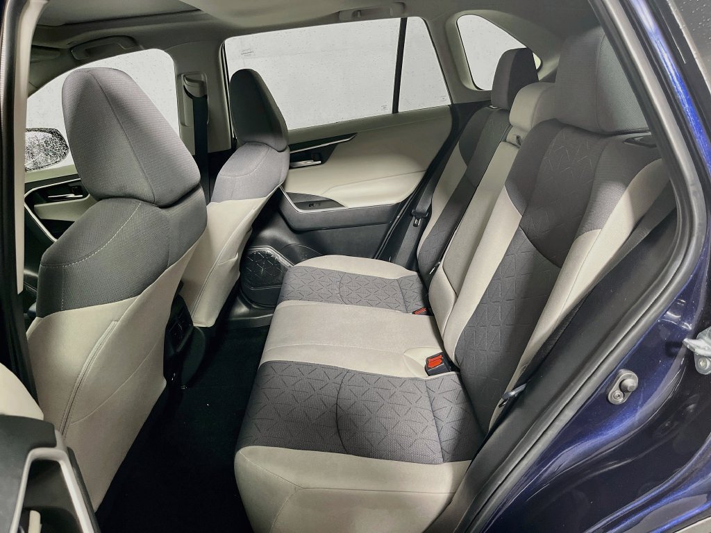 Used 2024 Toyota RAV4 XLE w/ Convenience Package FWD image 26