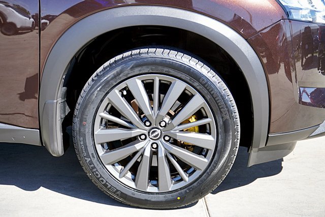 Used 2022 Nissan Pathfinder SL w/ SL Premium Package FWD image 14