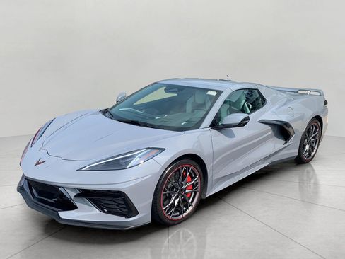 Used 2024 Chevrolet Corvette Stingray Preferred Conv w/ Z51 Performance Package RWD image 5