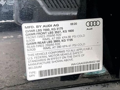 Used 2021 Audi e-tron Premium Plus w/ Premium Plus Package image 29