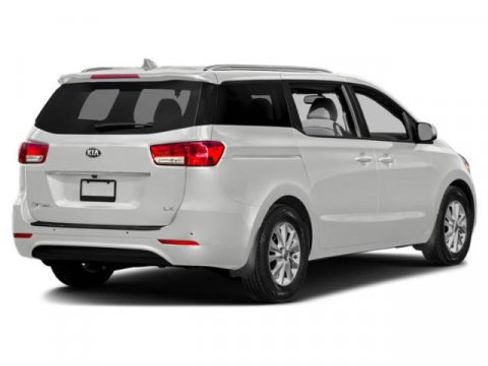 Used 2018 Kia Sedona LX w/ LX Essentials Premium Package image 2