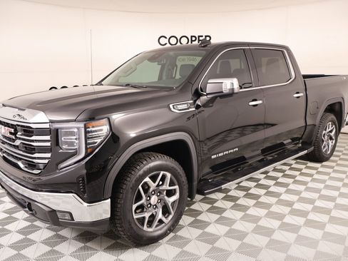 Used 2023 GMC Sierra 1500 SLT w/ SLT Premium Package image 10