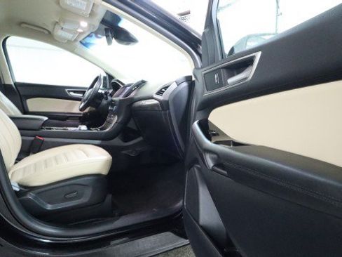 Used 2020 Ford Edge SEL w/ Convenience Package AWD/4WD image 10