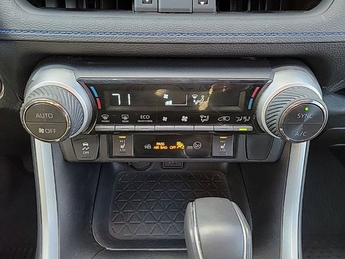 Used 2024 Toyota RAV4 XSE w/ Weather Package AWD/4WD image 22