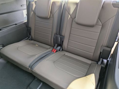 New 2025 Volkswagen Atlas SEL image 34