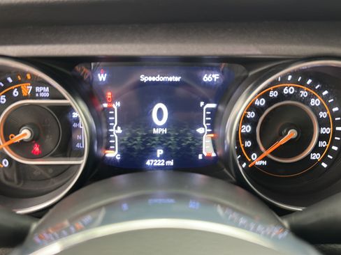 Used 2023 Jeep Gladiator Mojave w/ Cold Weather Group AWD/4WD image 19