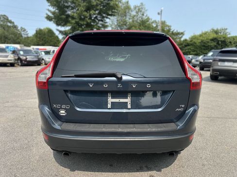 Used 2010 Volvo XC60 T6 image 6