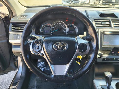 Used 2013 Toyota Camry SE image 7