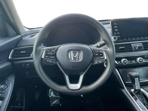 Used 2018 Honda Accord LX image 12