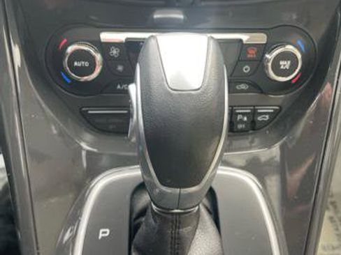 Used 2014 Ford Escape Titanium w/ Equipment Group 401A AWD/4WD image 27