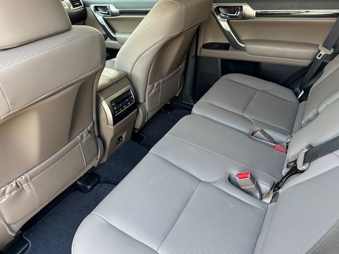 Used 2023 Lexus GX 460 Premium w/ Premium Package AWD/4WD image 27