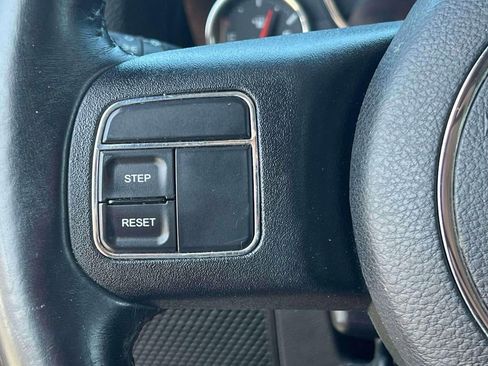 Used 2015 Jeep Wrangler Unlimited Sport w/ Quick Order Package 24S AWD/4WD image 19