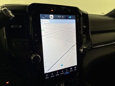 Used 2024 RAM 2500 Limited image 26