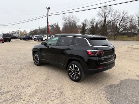 Used 2022 Jeep Compass Limited AWD/4WD image 6