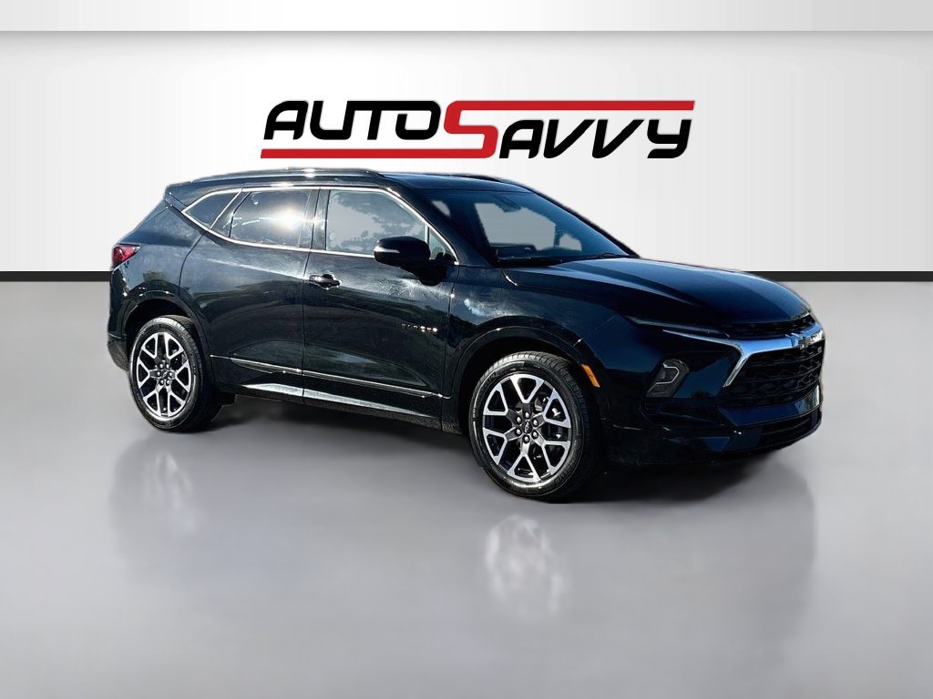 Used 2025 Chevrolet Blazer RS FWD image 1