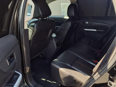 Used 2014 Ford Edge SEL w/ Equipment Group 205A FWD image 17