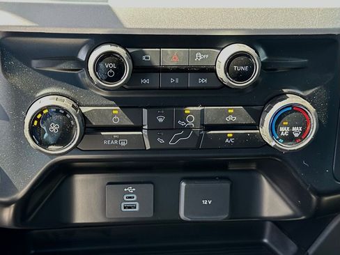 New 2026 Ford F250 XL w/ 360-Degree Camera Package RWD image 22