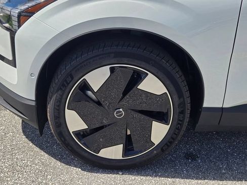 New 2026 Volvo EX30 Ultra w/ Protection Package AWD/4WD image 11