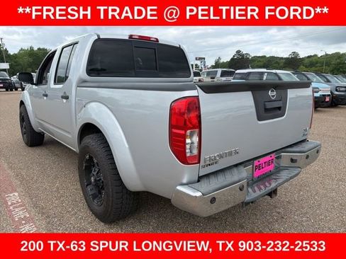 Used 2019 Nissan Frontier SV w/ Value Truck Package image 5