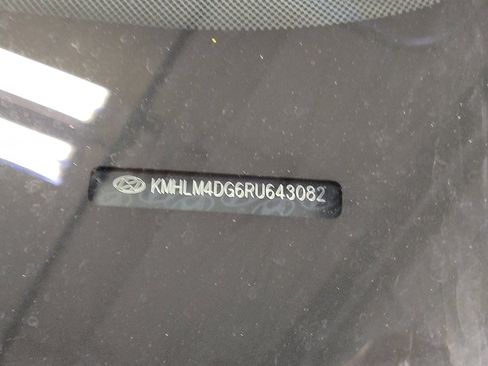 Used 2024 Hyundai Elantra SEL FWD image 33