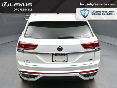 Used 2022 Volkswagen Atlas Cross Sport SEL R-Line image 21