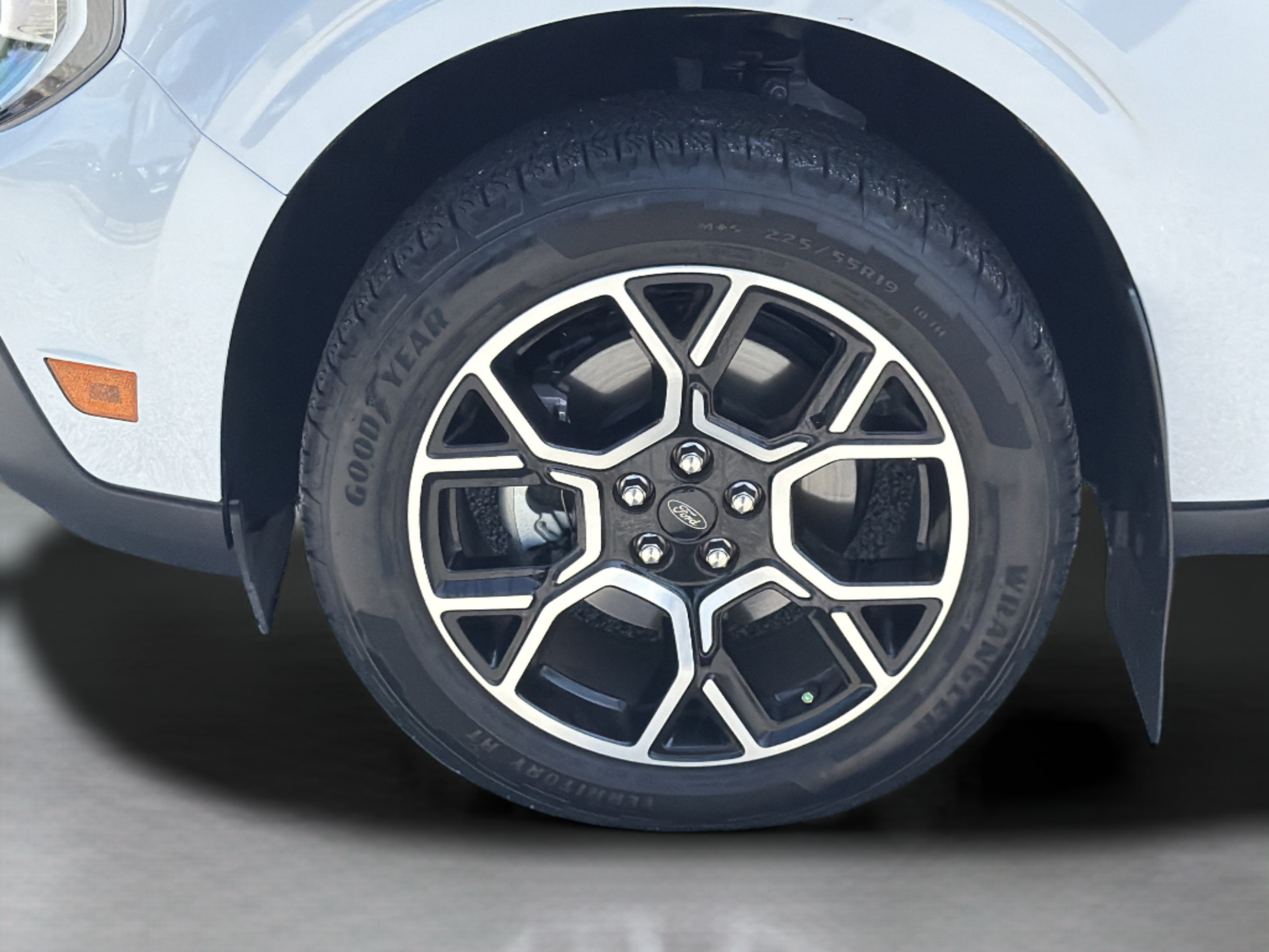 Used 2025 Ford Maverick Lariat AWD/4WD image 29