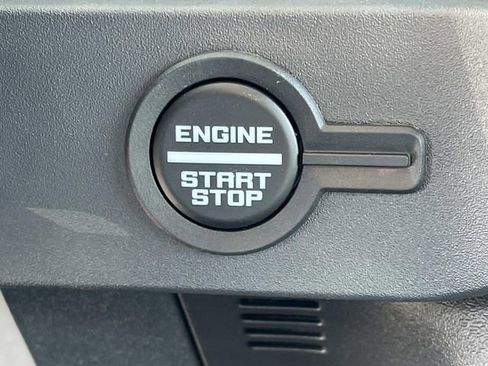 New 2025 Ford Bronco Badlands image 25