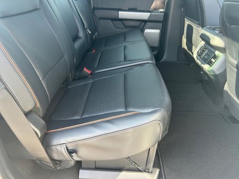 New 2025 Ford F250 Lariat w/ Lariat Ultimate Package image 17