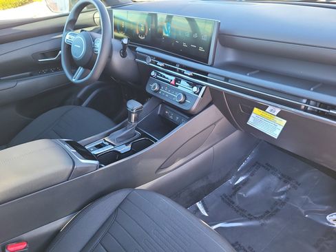 New 2026 Hyundai Santa Cruz SE image 12