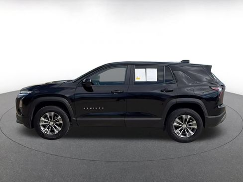 Used 2025 Chevrolet Equinox LT FWD image 9