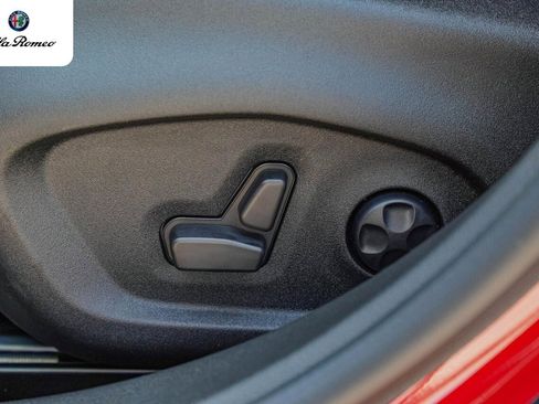 New 2025 Alfa Romeo Tonale image 18