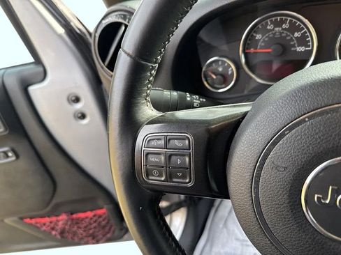 Used 2017 Jeep Wrangler Unlimited Rubicon image 17