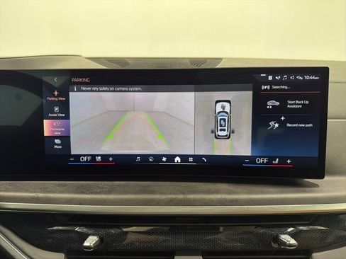 Certified 2024 BMW X7 xDrive40i w/ M Sport Package image 39