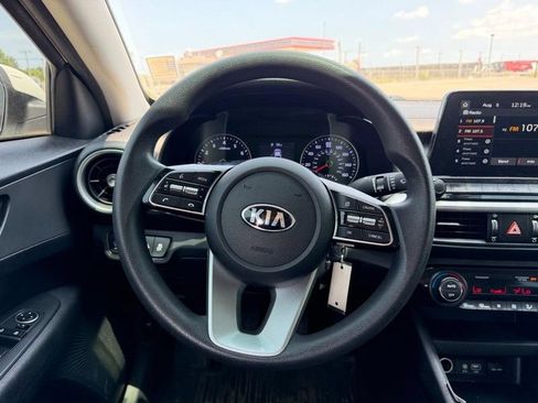Used 2019 Kia Forte Sedan FWD image 8