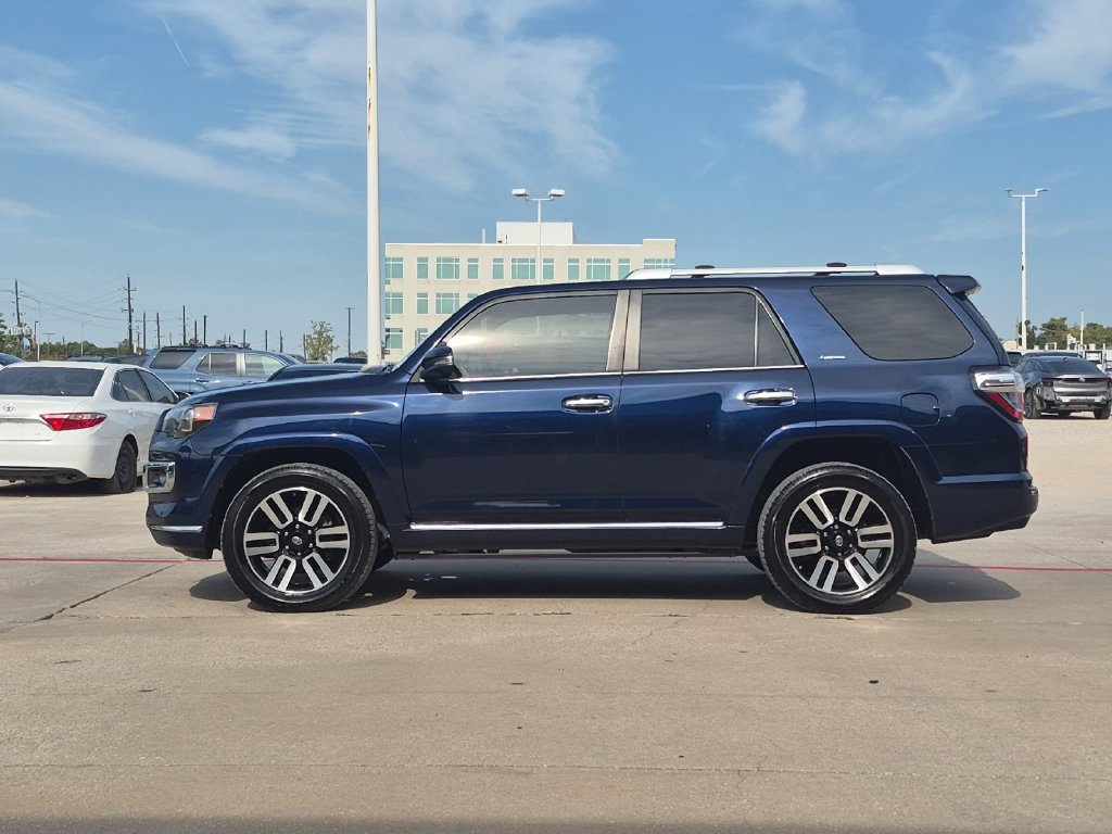 Used 2018 Toyota 4Runner Limited AWD/4WD image 3