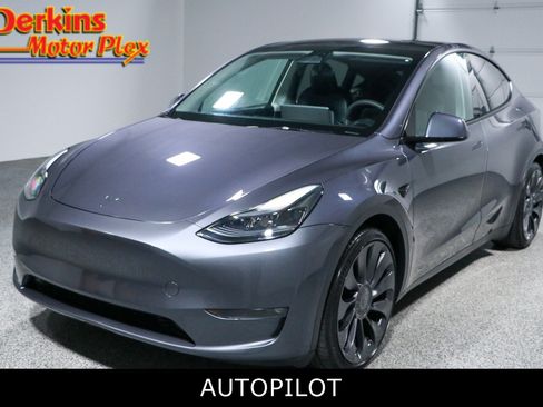 Used 2023 Tesla Model Y Performance AWD/4WD image 1